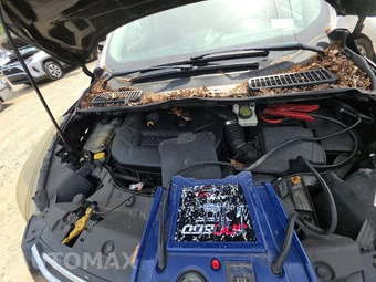 2015 Ford Escape Titanium – miniatura 15