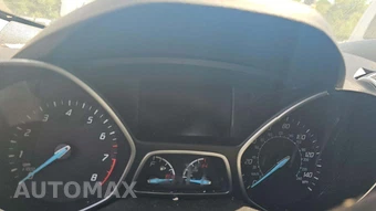 2015 Ford Escape Titanium – miniatura 19