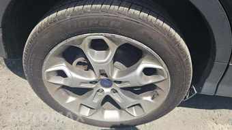2015 Ford Escape Titanium – miniatura 23