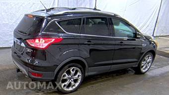 2015 Ford Escape Titanium – miniatura 4