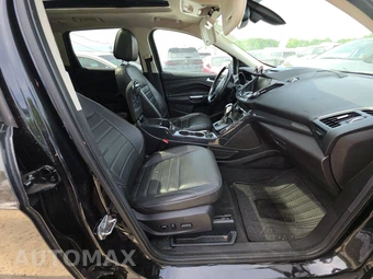 2015 Ford Escape Titanium – miniatura 8