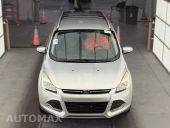 2015 Ford Escape Titanium - miniatura 2