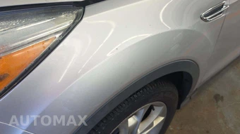 2015 Ford Escape Titanium - miniatura 27