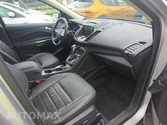 2015 Ford Escape Titanium - miniatura 8