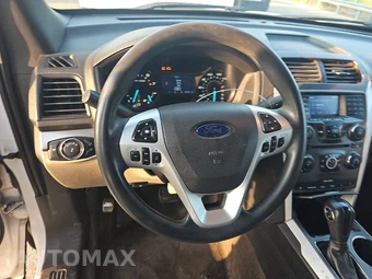 2015 Ford Explorer – miniatura 10