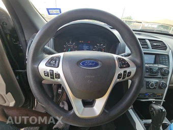 2015 Ford Explorer – miniatura 10