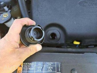 2015 Ford Explorer – miniatura 25