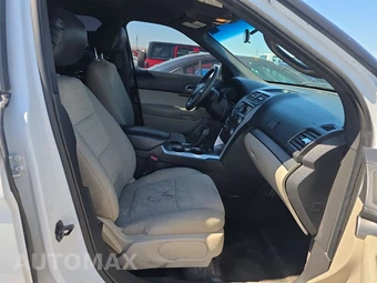 2015 Ford Explorer – miniatura 8