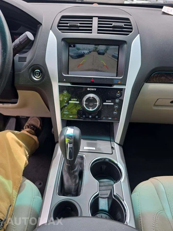 2015 Ford Explorer Limited - miniatura 10