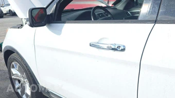 2015 Ford Explorer Limited – miniatura 39