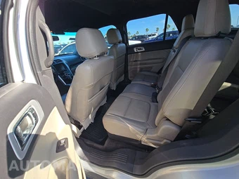 2015 Ford Explorer Limited - miniatura 11