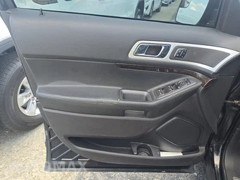 2015 Ford Explorer Limited – miniatura 9