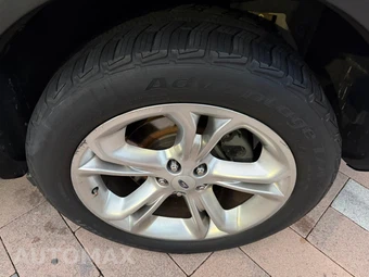 2015 Ford Explorer Limited - miniatura 28