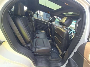 2015 Ford Explorer Sport - miniatura 17