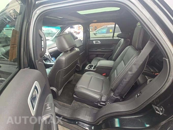 2015 Ford Explorer Sport – miniatura 13