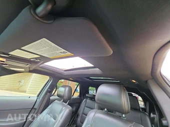 2015 Ford Explorer Sport - miniatura 11