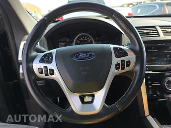 2015 Ford Explorer Sport - miniatura 10