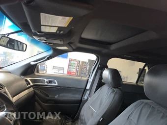 2015 Ford Explorer Sport – miniatura 17