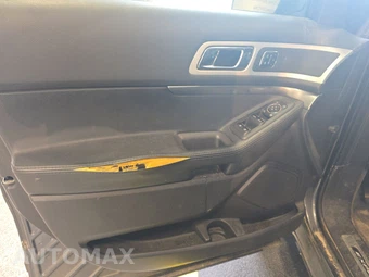 2015 Ford Explorer Sport – miniatura 9