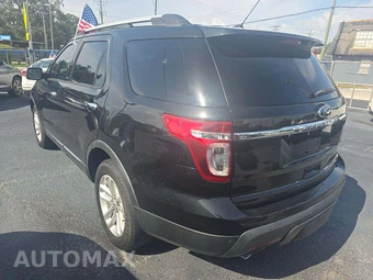 2015 Ford Explorer XLT - miniatura 2