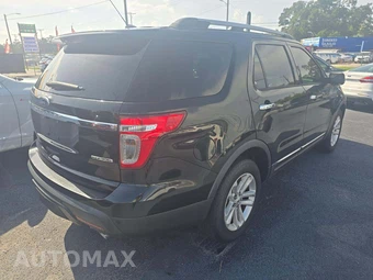 2015 Ford Explorer XLT - miniatura 3