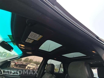 2015 Ford Explorer XLT – miniatura 8