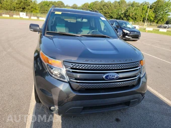 2015 Ford Explorer XLT - miniatura 2