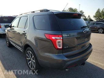 2015 Ford Explorer XLT - miniatura 6