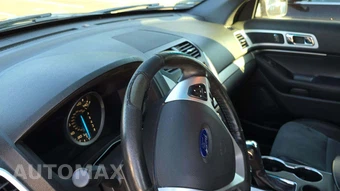 2015 Ford Explorer XLT – miniatura 19