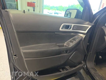 2015 Ford Explorer XLT – miniatura 9