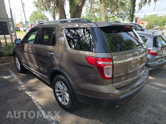 2015 Ford Explorer XLT – miniatura 2