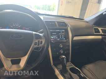 2015 Ford Explorer XLT – miniatura 11