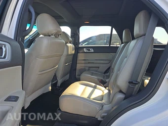 2015 Ford Explorer XLT – miniatura 13