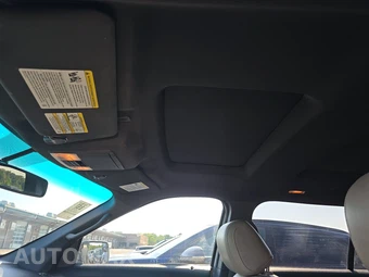 2015 Ford Explorer XLT – miniatura 18