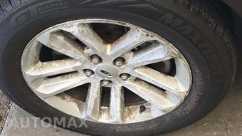 2015 Ford Explorer XLT – miniatura 30