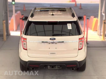 2015 Ford Explorer XLT – miniatura 5