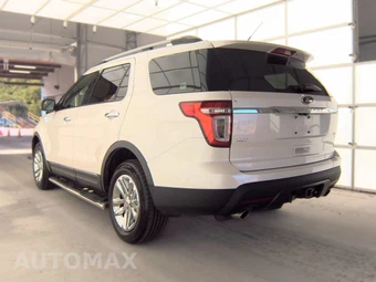 2015 Ford Explorer XLT – miniatura 6