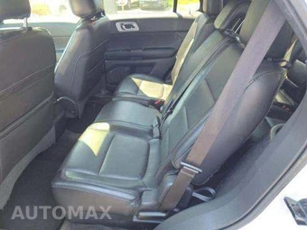 2015 Ford Explorer XLT - miniatura 12