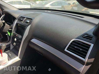2015 Ford Explorer XLT - miniatura 19