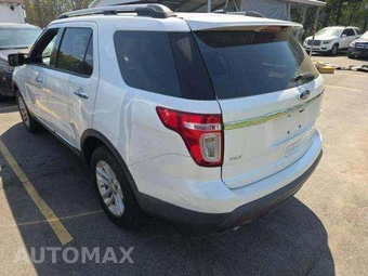 2015 Ford Explorer XLT - miniatura 2