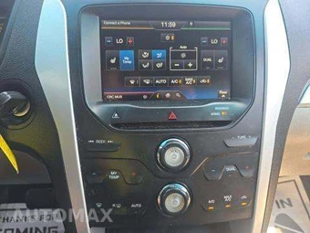 2015 Ford Explorer XLT – miniatura 11