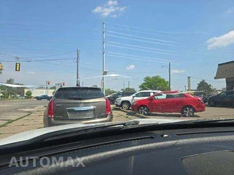 2015 Ford Explorer XLT – miniatura 23