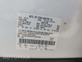 2015 Ford Explorer XLT – miniatura 6