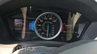 2015 Ford Explorer XLT – miniatura 19