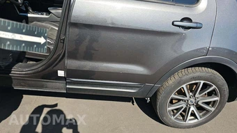 2015 Ford Explorer XLT – miniatura 27