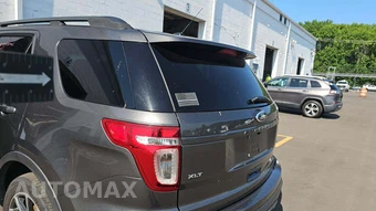 2015 Ford Explorer XLT – miniatura 28