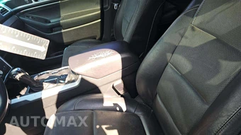 2015 Ford Explorer XLT – miniatura 35