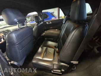2015 Ford Explorer XLT – miniatura 13