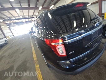 2015 Ford Explorer XLT – miniatura 6