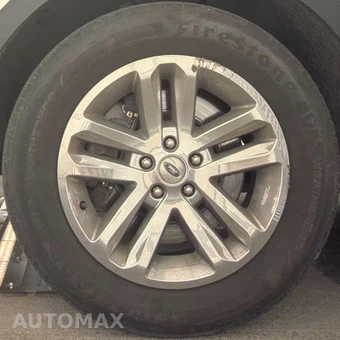 2015 Ford Explorer XLT – miniatura 28